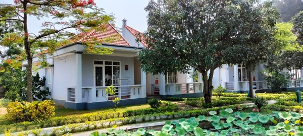 BUNGALOW HƯỚNG HỒ