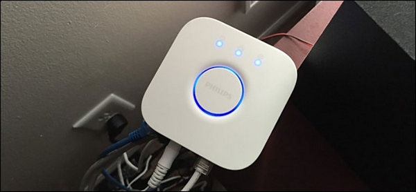 Philips Hue Bridge Hub – Thiết bị điều khiển ánh sáng thông minh