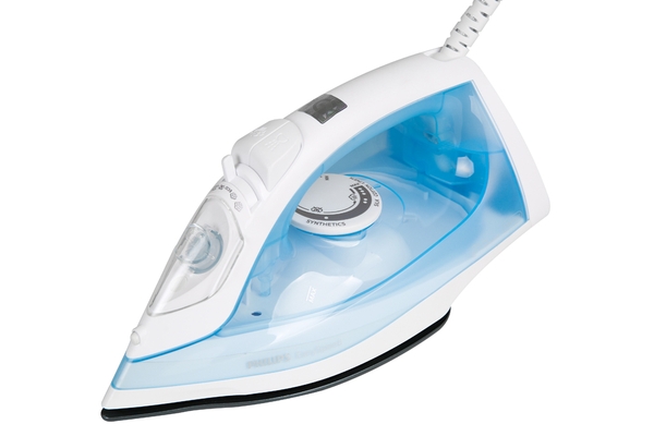 Bàn là hơi Philips GC1740, Công suất 2000W, Mặt bàn là hợp kim nhôm phủ chống dính Ceramic, Tự ngắt khi quá nhiệt, Bảo hành 2 năm