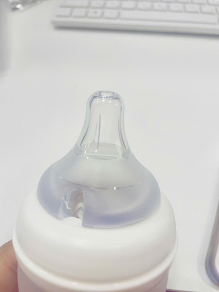 Bình sữa Moyuum thuỷ tinh tráng silicon Hàn Quốc