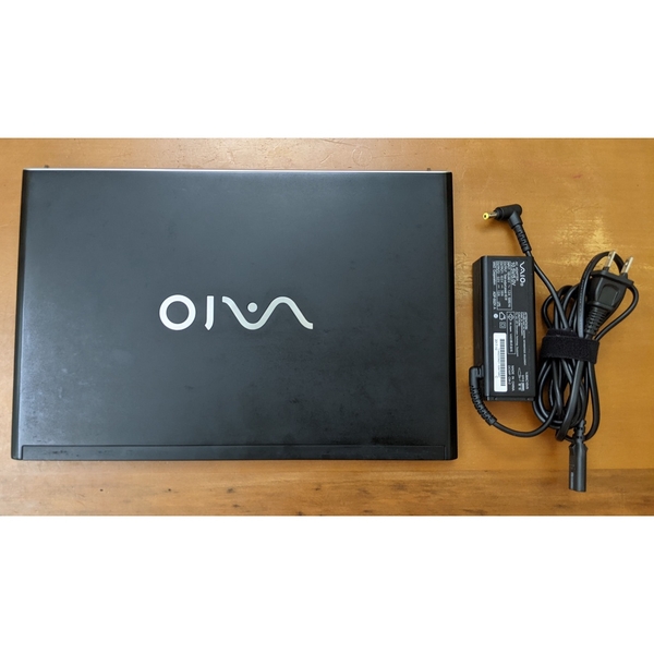 Laptop SONY VAIO VJS131C11N (Core i3-6200U/8GB/SSD 256GB