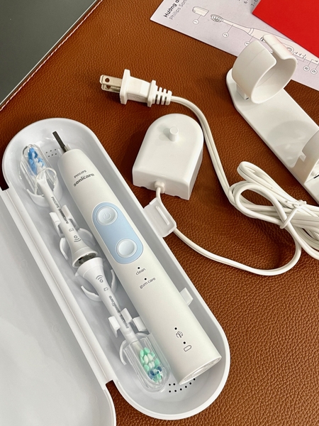 Bàn chải điện Philips Sonicare Optimal Clean HX682P - Tách lẻ