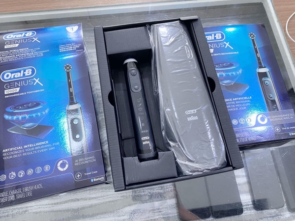 Bàn chải điện Oral-B Genius X