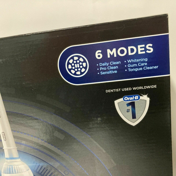 Set 2 bàn chải điện Oral-B Genius 8000 (Đen/Trắng)