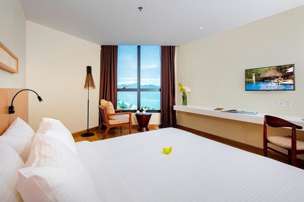 Starcity Hotel & Condotel Beachfront Nha Trang