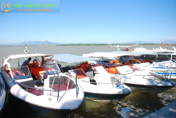 Cho Thuê Cano - Tàu Gỗ Nha Trang