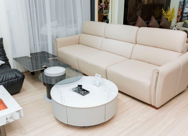 Lý do bạn chọn mua bàn trà gỗ mặt kính cho không gian sống - Dể dàng phối hợp nhiều phong cách