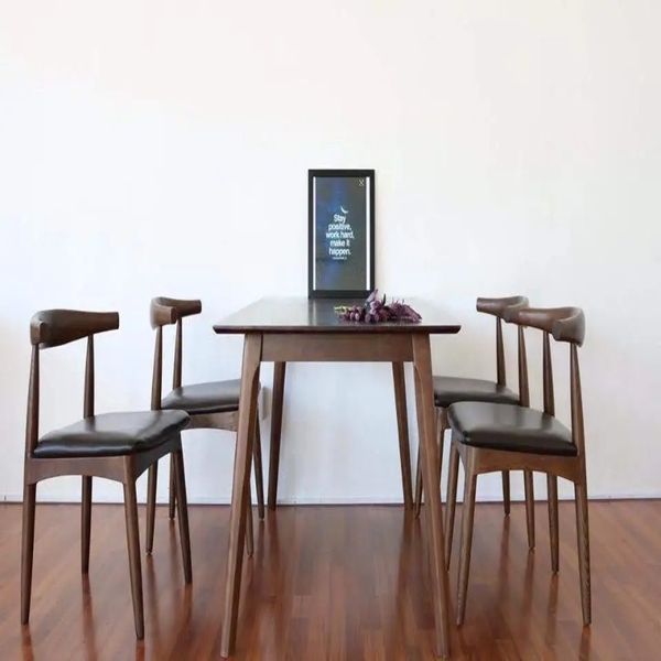 Ảnh thực tế bộ bàn ăn ghế bull tại nhà khách