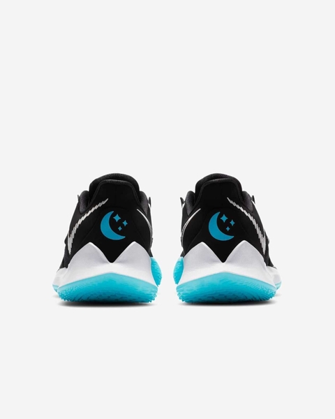 kyrie low 3 moon