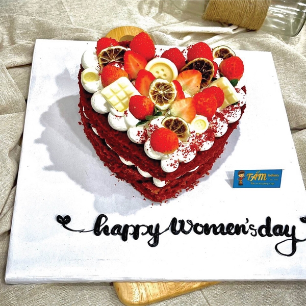 Red velvet trái tim 16cm