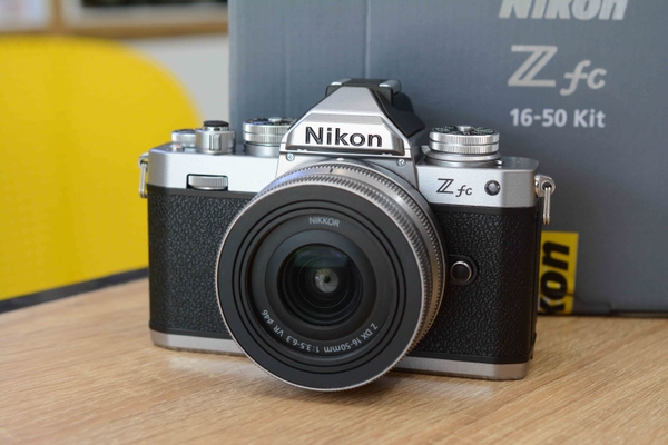 fullbox-likenew-body-nikon-z-fc-dx-16-50mm-f-3-5-6-3-vr