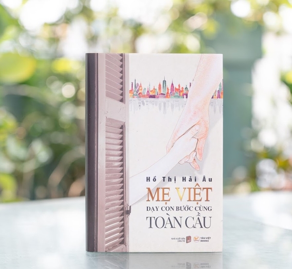 Sách: Mẹ Việt Dạy Con Bước Cùng Toàn Cầu