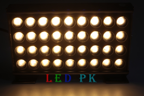 ĐÈN PHA 36W TRẮNG ẤM