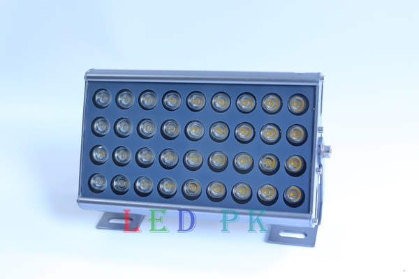 ĐÈN PHA 36W TRẮNG ẤM