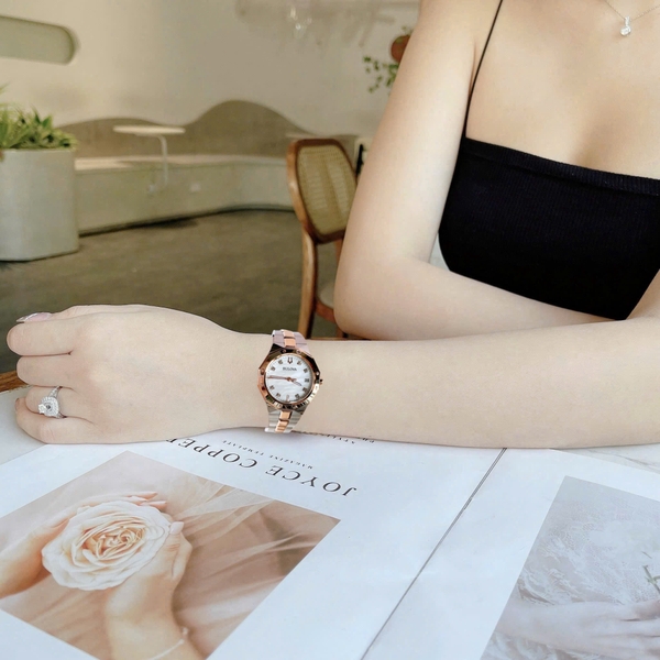 Bulova Quartz Diamond 98P235