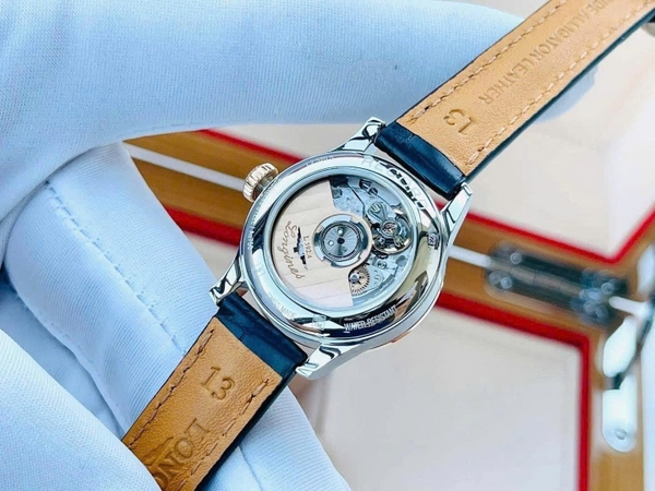 Longines Automatic Record Chronometer L2.320.5.59.2 ( L23205592)