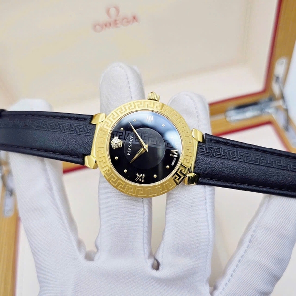 Versace Quartz Daphnis V16050017