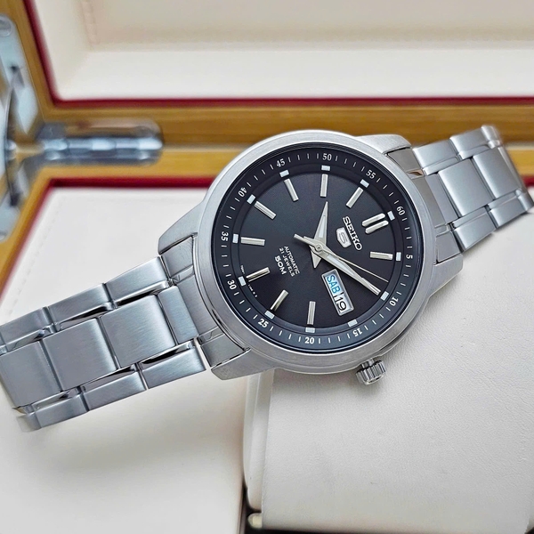 Seiko 5 Automatic SNKM87K1