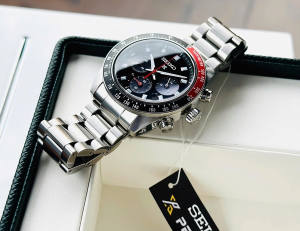 Seiko Quartz Solar Prospex Speedtimer SSC915P1