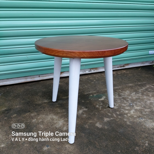 Bàn gỗ tròn, cao 50cm