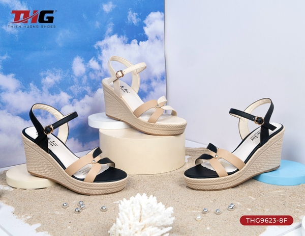 Wedge Sandals THG9623