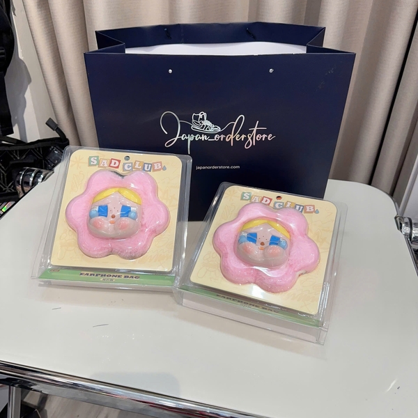 crybaby-sad-club-earphone-bag-