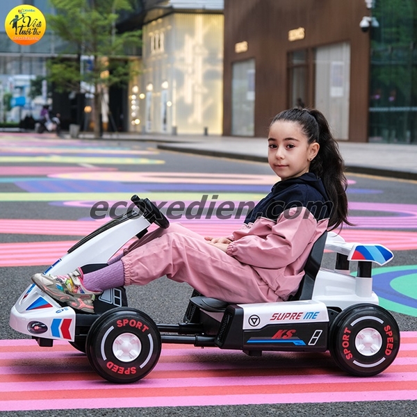 Ô tô điện trẻ em dạng xe đua siêu hot ND-NTKS-2022. Phù hợp cho mọ lứa tuổi.