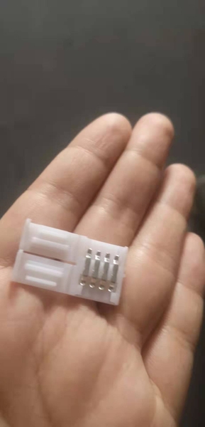Cút nối nhựa 4 pin cho đèn RGB