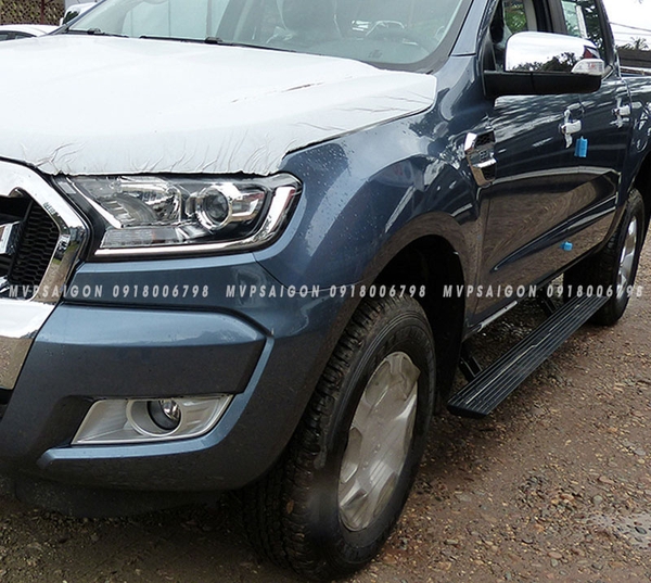 Bệ bước điện Ford Ranger