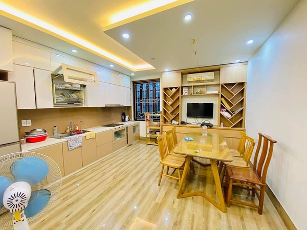 Bán nhà đẹp gần đường đôi Khu đô thị Văn Quán, Hà Đông, 72m2, 5 tầng, 12,5 tỷ