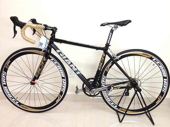 Xe p GIANT SCR 1 2013 ch nh h ng H ng th ng m i 100 Xe