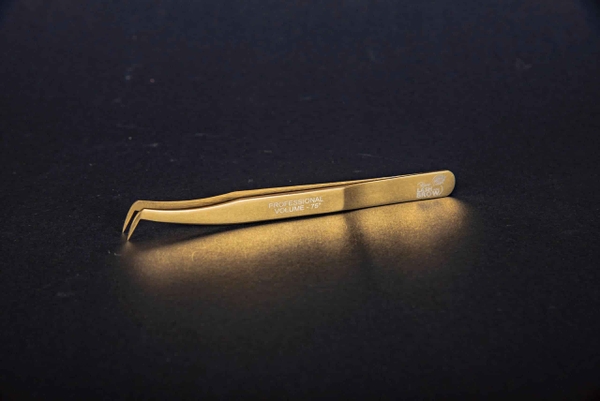 Trình bày các ưu điểm nổi bật về độ chính xác, độ bền và tính linh hoạt.