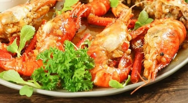 Tôm càng xanh rang me chua ngọt thơm ngon