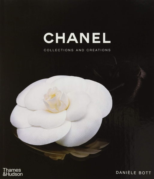 Chanel: Collections and Creations, 2007