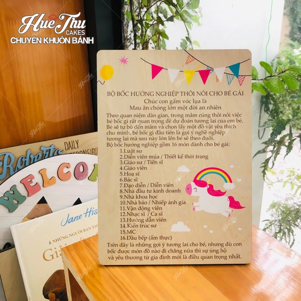 Hộp Quà Bốc Thôi Nôi Cho Bé Trai, Bé Gái 1 Tuổi - Set bốc thôi nôi định hướng tương lai cho bé