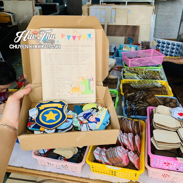 Hộp Quà Bốc Thôi Nôi Cho Bé Trai, Bé Gái 1 Tuổi - Set bốc thôi nôi định hướng tương lai cho bé