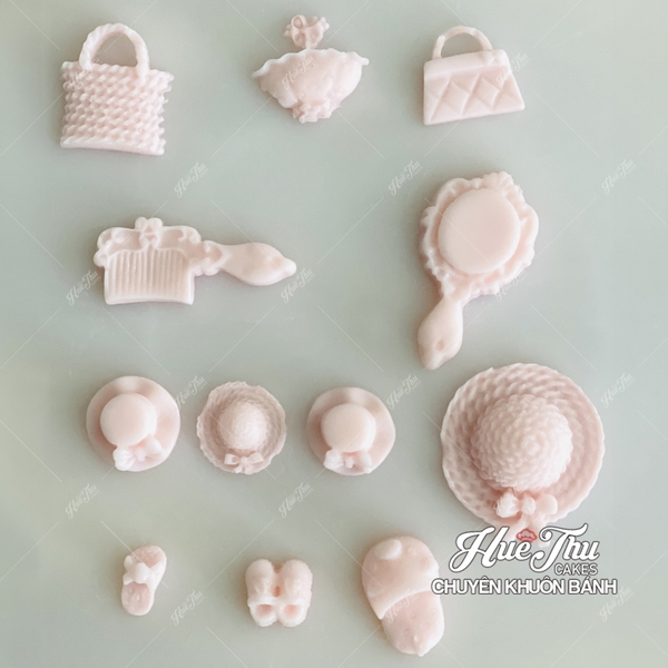 Khuôn silicon Túi Xách, Lược, Gương... A174 (vỉ 12 hình) làm bánh rau câu 3D 4D nhấn xôi, fondant, socola, nến hanmade