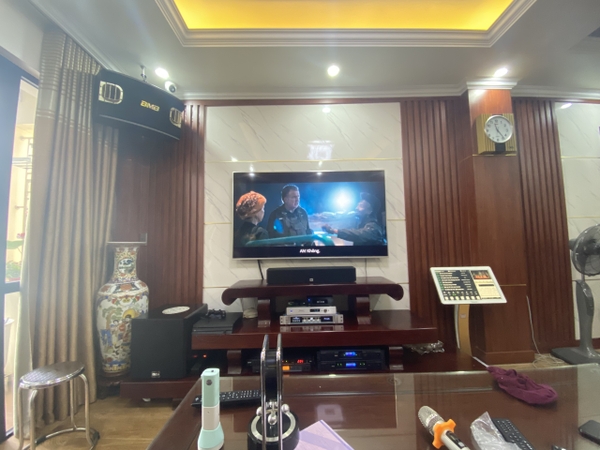 Giải pháp biến phòng hát gia đình thành phòng xem phim giải trí đa năng chỉ với 20 triệu cho khách hàng tại Nam Định