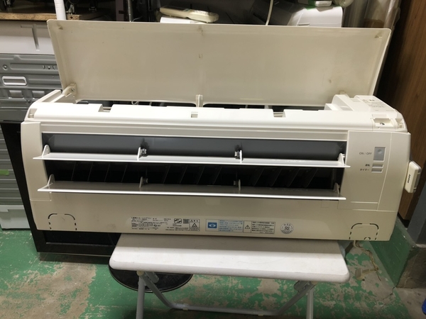 Điều hoà 302 MITSUBISHI 2018 100V 2.2KW