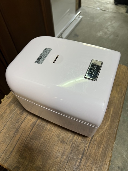 Nồi cơm PVN1217 Tiger 0.5L