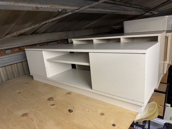 Kệ tivi 110x35 x 40 PVN1076