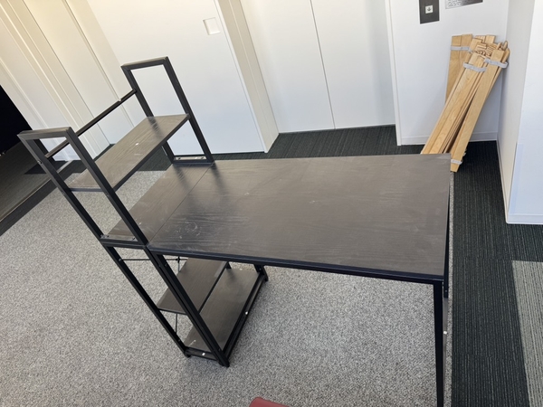 Bàn học kèm giá sách + ghế gaming PVN1253