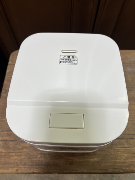 Nồi cơm PVN1212 Nitori 0.5L