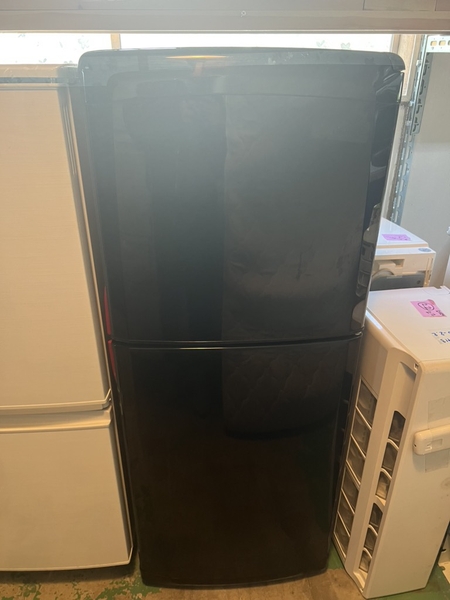 Tủ lạnh 138 MITSUBISHI 136L