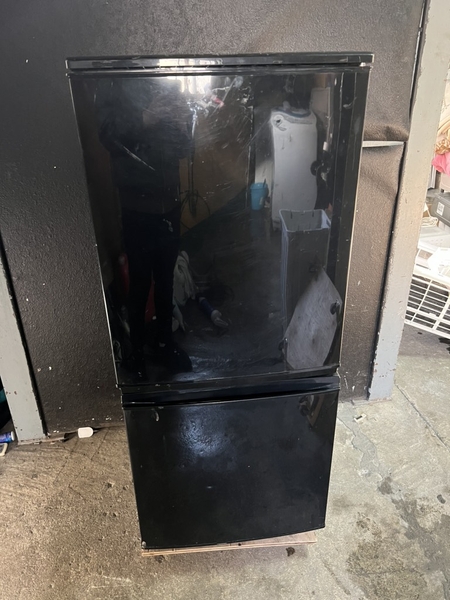 Tủ lạnh 248 SHARP 137L