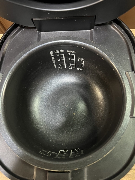 Nồi cơm PVN1213 Sharp 0.5L