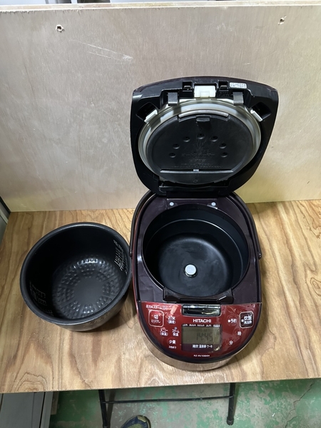 Nồi cơm điện 212 - HITACHI 1L 2017