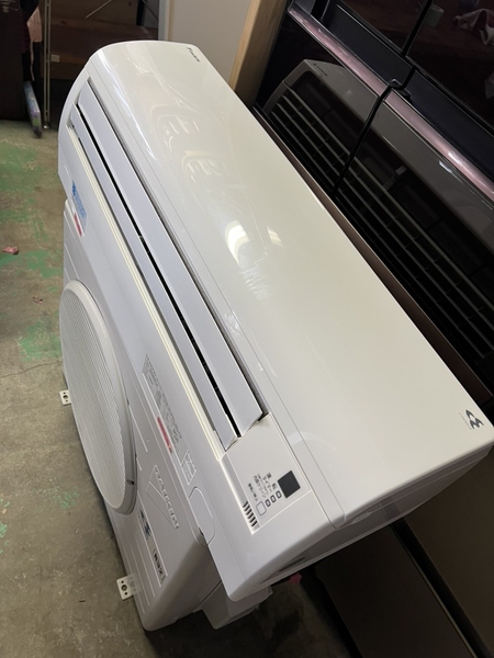 Điều hoà PVN852 Daikin 3.6kw 100V 2013