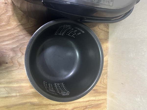 Nồi cơm 244 HITACHI 1L