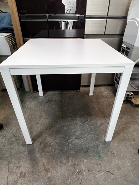 Bàn PVN 1345 cao74cm-vuông75cm